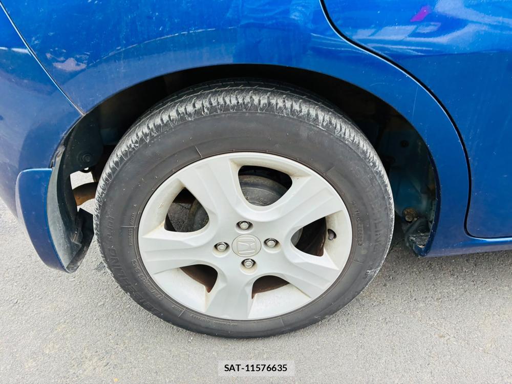 Honda FIT 2010-08 8226318-27