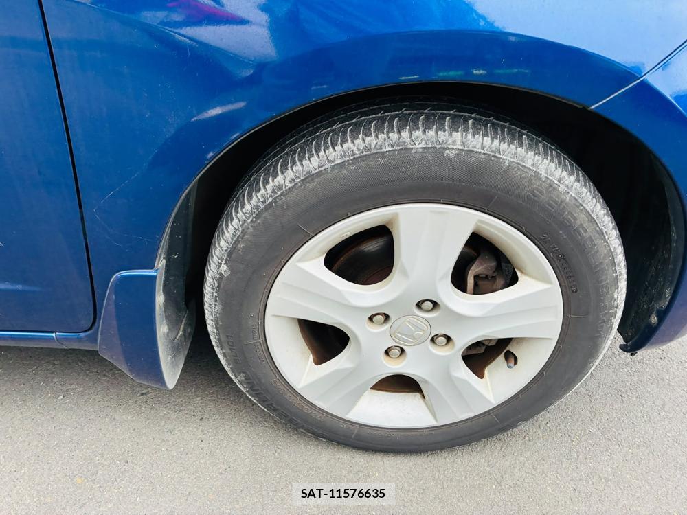 Honda FIT 2010-08 8226318-28