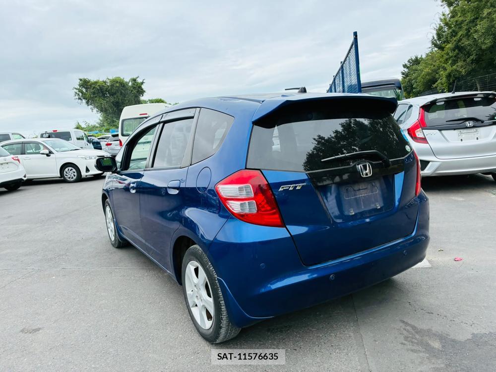 Honda FIT 2010-08 8226318-2