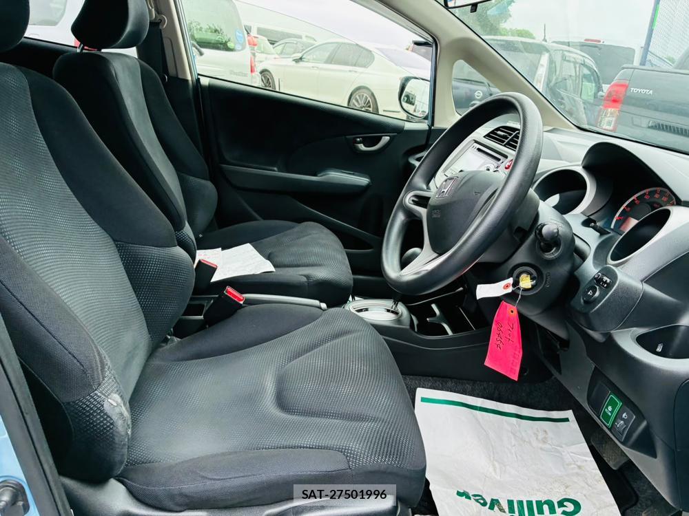 Honda FIT 2012-06 8226311-11