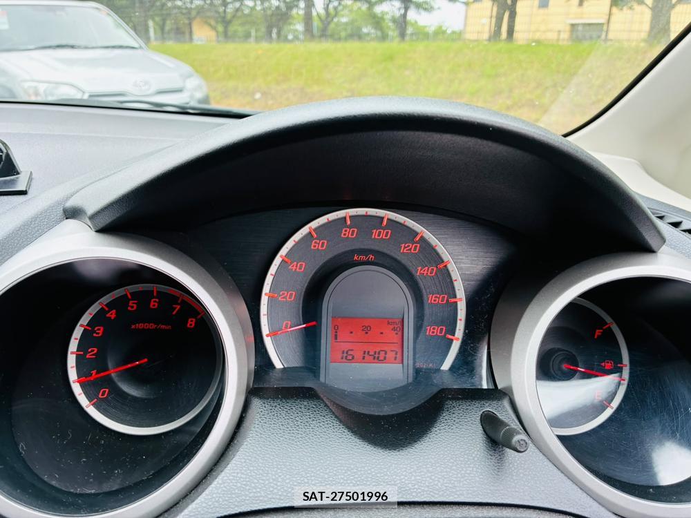 Honda FIT 2012-06 8226311-15