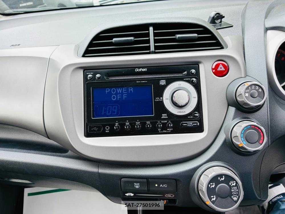 Honda FIT 2012-06 8226311-18