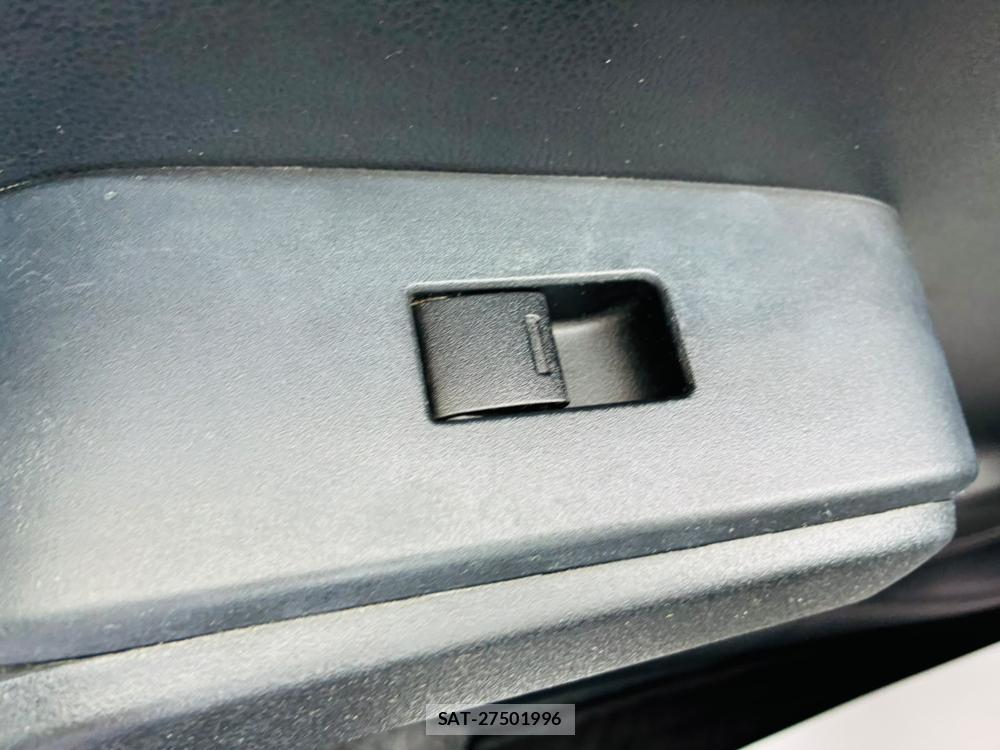 Honda FIT 2012-06 8226311-23