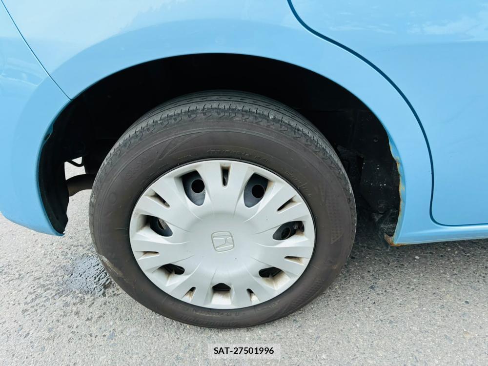 Honda FIT 2012-06 8226311-27