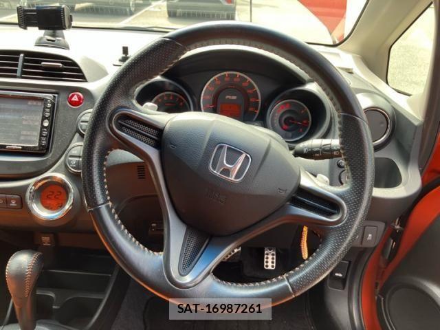 Honda FIT 2011-10 8314423-18