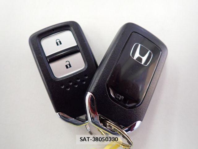 Honda FIT 2018-09 8314413-26