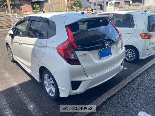 Honda FIT 2016-07 8314419-5