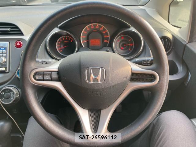 Honda FIT 2012-07 8314434-11