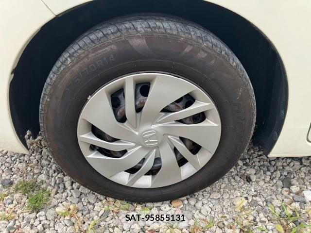 Honda FIT 2015-04 8314424-10
