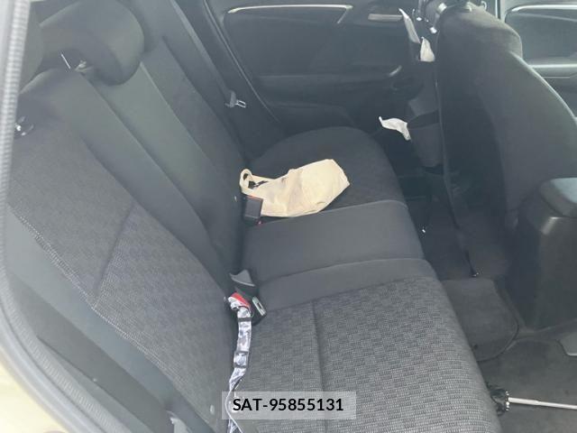 Honda FIT 2015-04 8314424-16