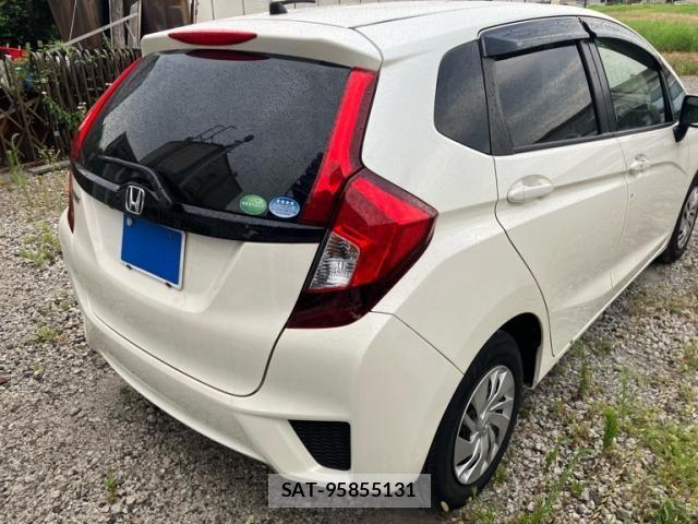 Honda FIT 2015-04 8314424-3