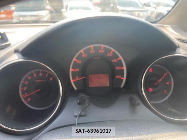 Honda FIT 2012-08 8314439-14
