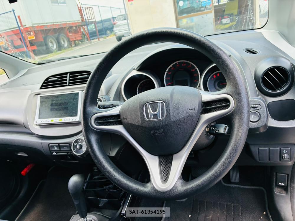 Honda FIT 2008-05 8240817-14