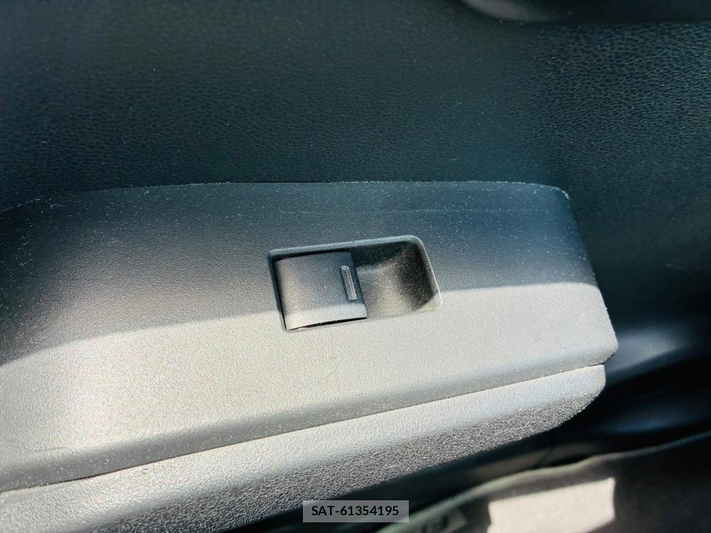 Honda FIT 2008-05 8240817-23