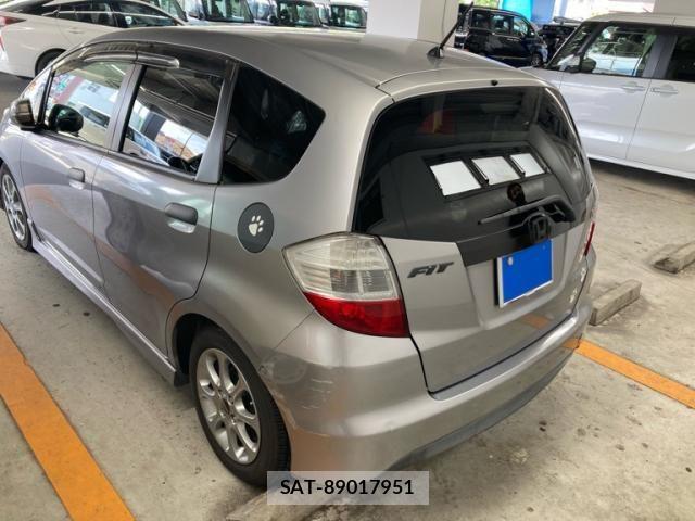 Honda FIT 2008-01 8314429-5