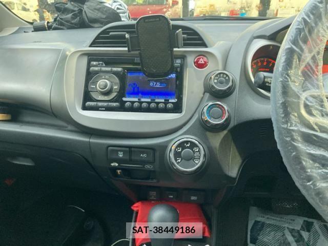 Honda FIT 2012-03 8314436-21