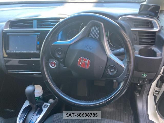 Honda FIT 2015-11 8314421-8