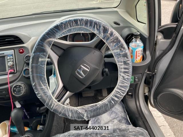 Honda FIT 2012-01 8314442-11