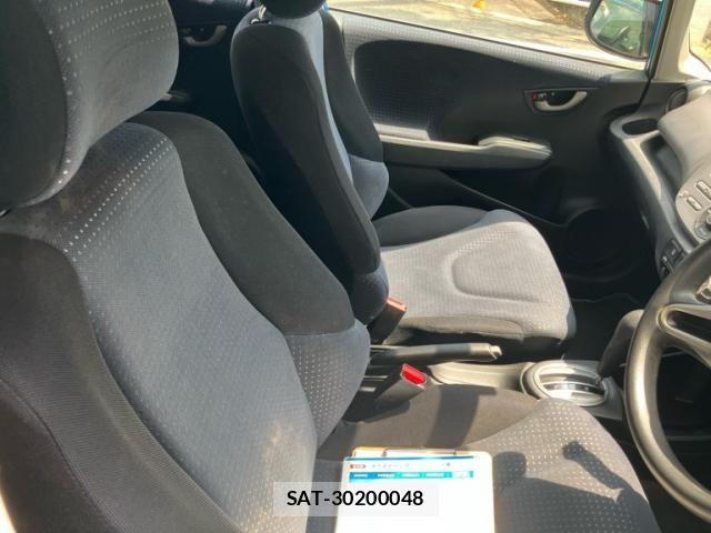 Honda FIT 2008-10 8335834-15