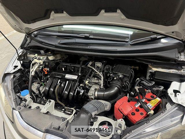 Honda FIT 2016-03 8335824-19