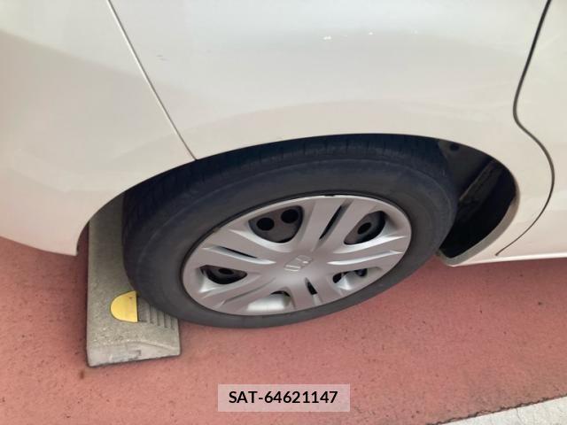 Honda FIT 2012-02 8335831-4