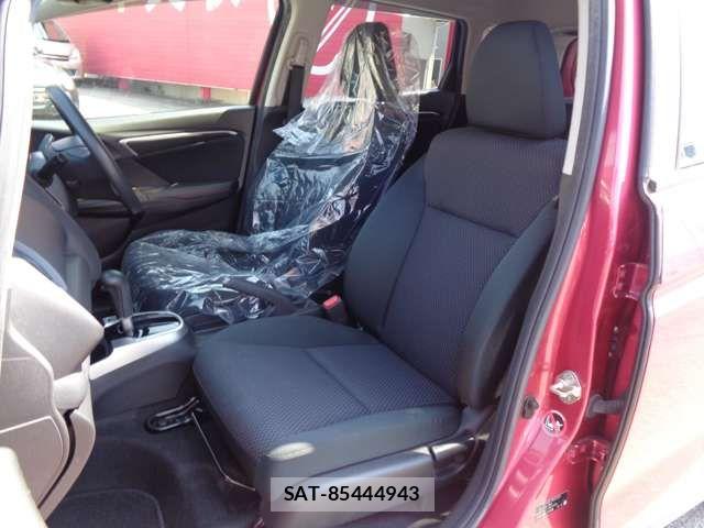 Honda FIT 2019-03 8335823-15