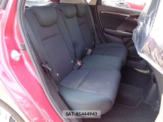 Honda FIT 2019-03 8335823-17