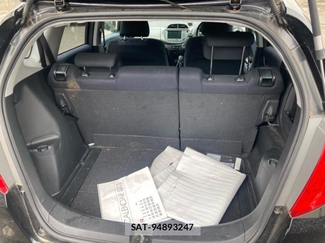 Honda FIT 2010-01 8335830-13