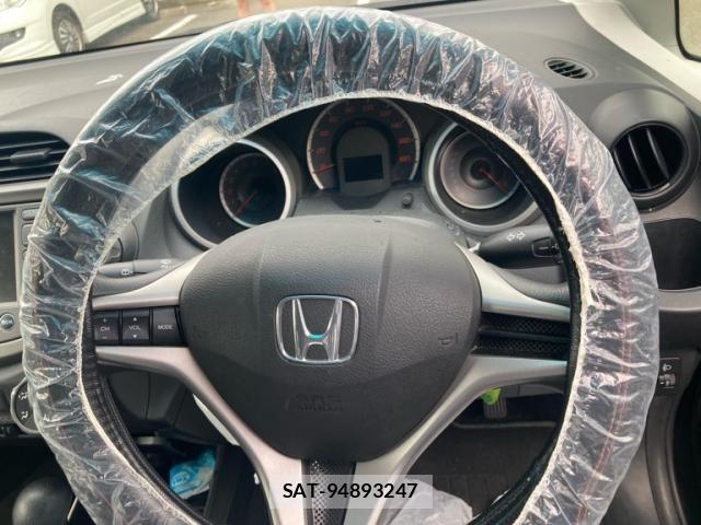 Honda FIT 2010-01 8335830-16