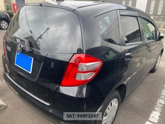 Honda FIT 2010-01 8335830-3