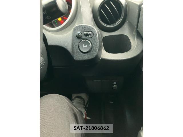 Honda FIT 2009-08 8335836-11