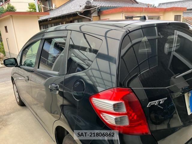 Honda FIT 2009-08 8335836-3