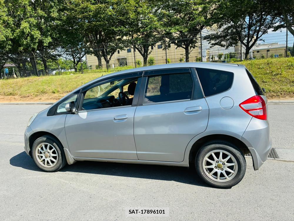 Honda FIT 2009-10 7946264-1