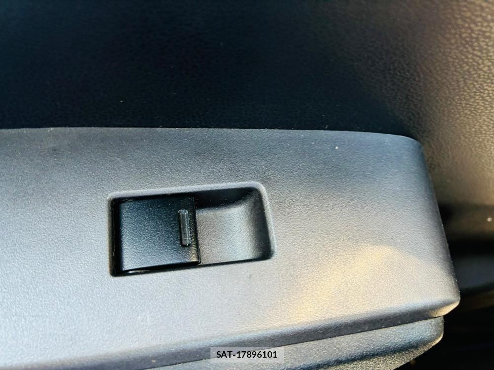 Honda FIT 2009-10 7946264-23