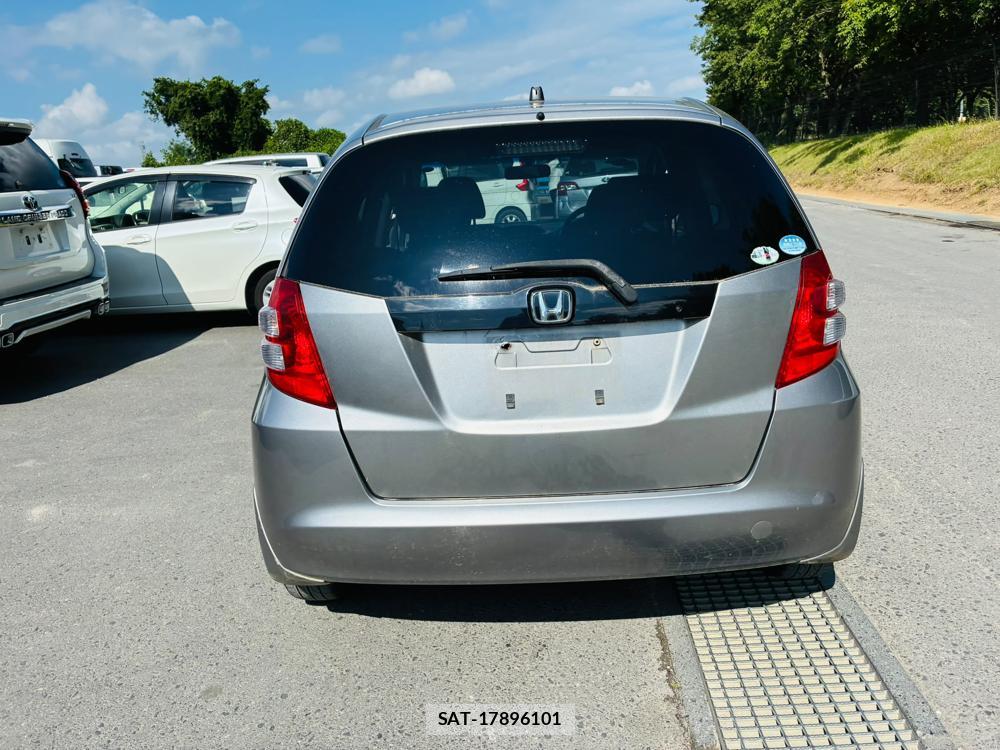 Honda FIT 2009-10 7946264-3