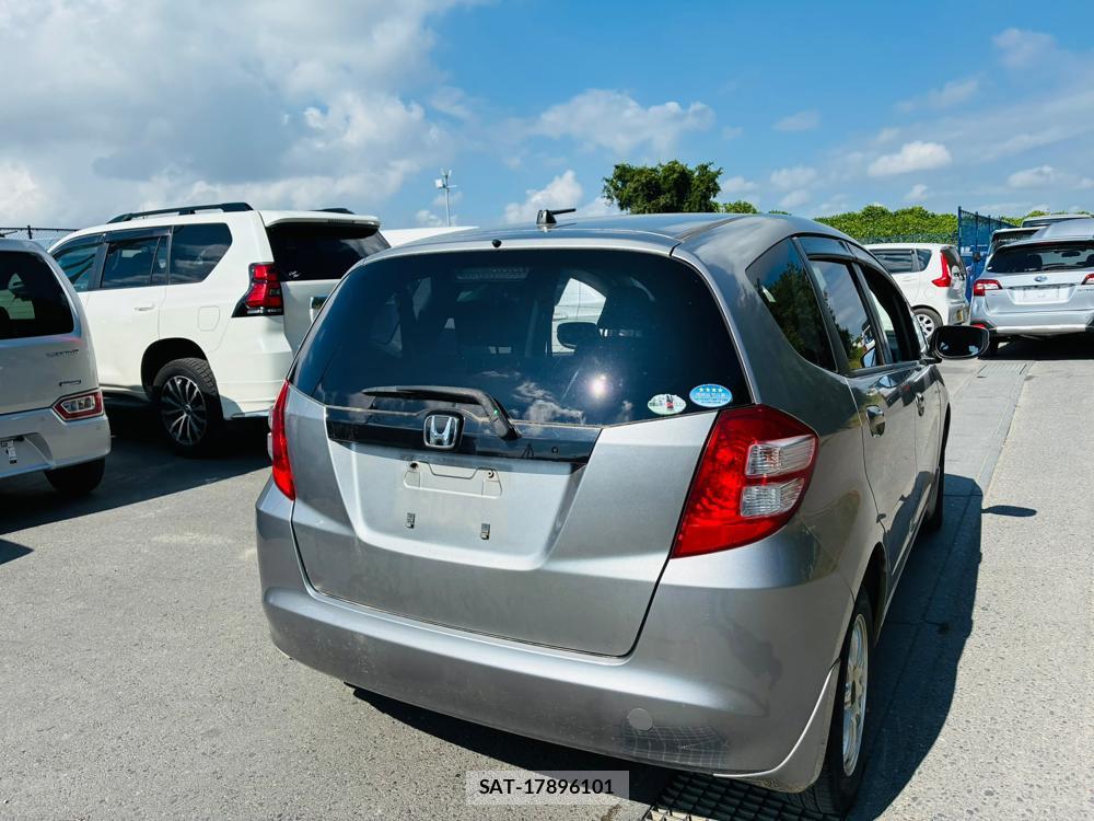 Honda FIT 2009-10 7946264-4