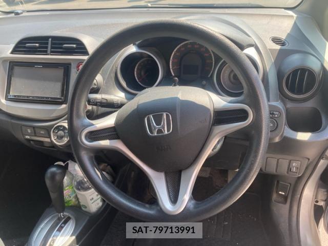 Honda FIT 2010-07 8335835-13