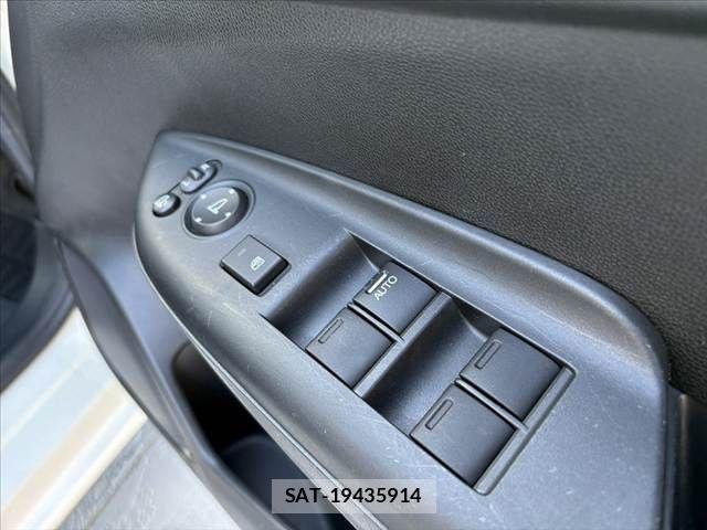 Honda FIT 2015-04 8335825-15