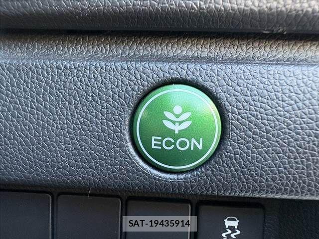 Honda FIT 2015-04 8335825-17
