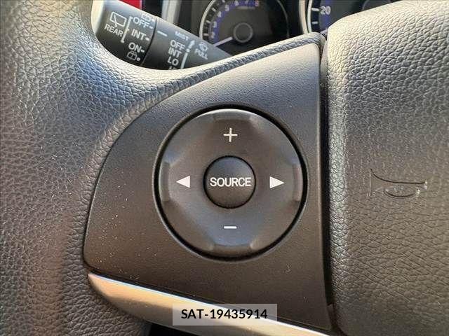 Honda FIT 2015-04 8335825-20