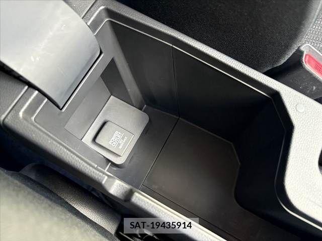Honda FIT 2015-04 8335825-26