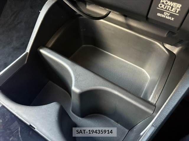 Honda FIT 2015-04 8335825-27