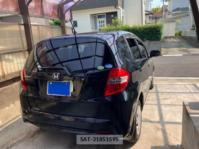 Honda FIT 2012-03 8335833-2