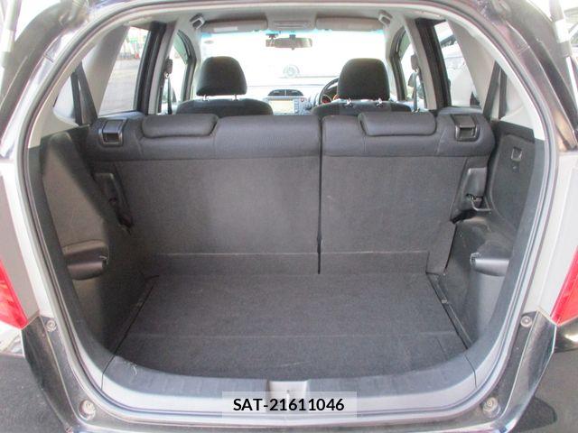 Honda FIT 2010-03 8335829-18