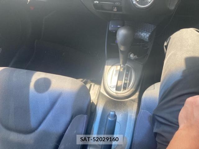 Honda FIT 2009-11 8335827-10