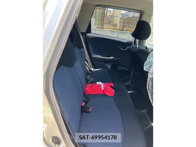 Honda FIT 2009-09 8335832-12