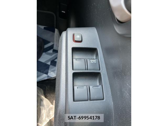 Honda FIT 2009-09 8335832-14