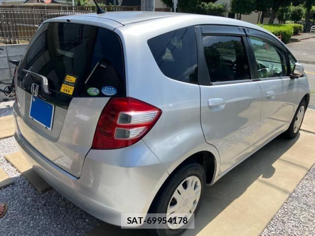 Honda FIT 2009-09 8335832-2