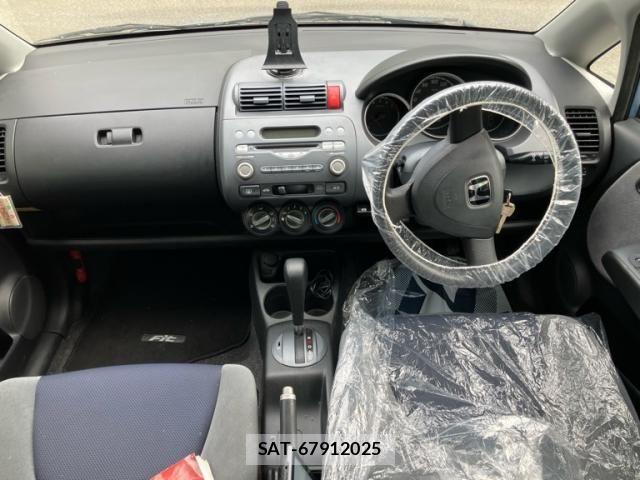 Honda FIT 2002-12 8335828-1