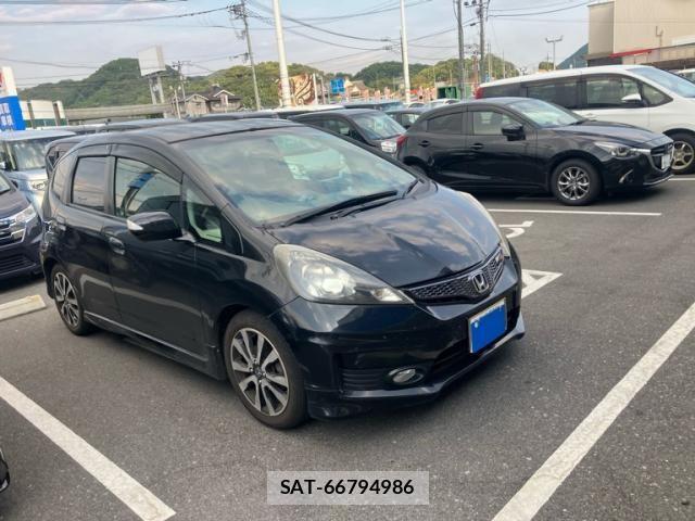 Honda FIT 2013-03 8335826-0